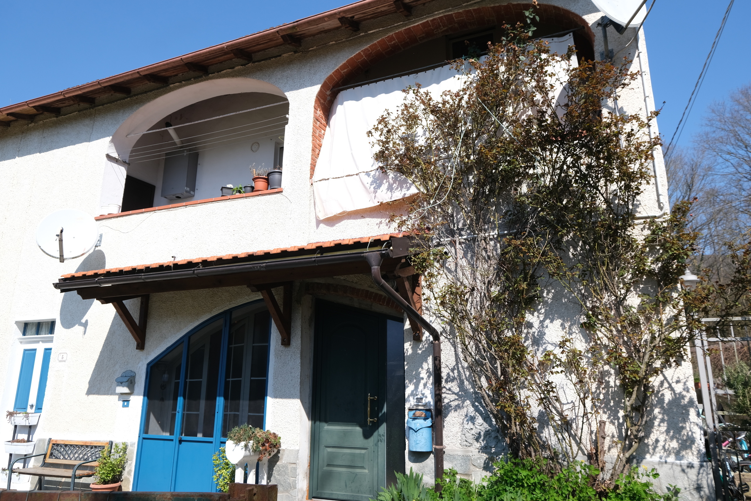 Casa indipendente con giardino a Pontinvrea