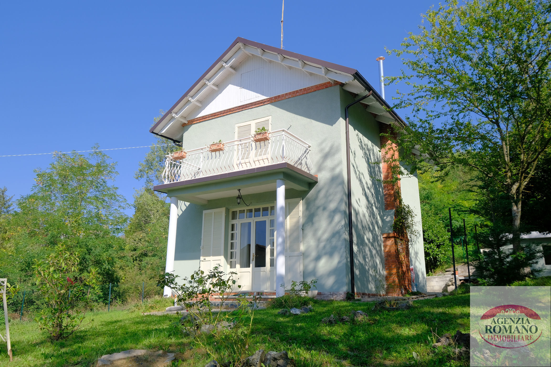 Casa indipendente con giardino in sp210 237, Ponzone