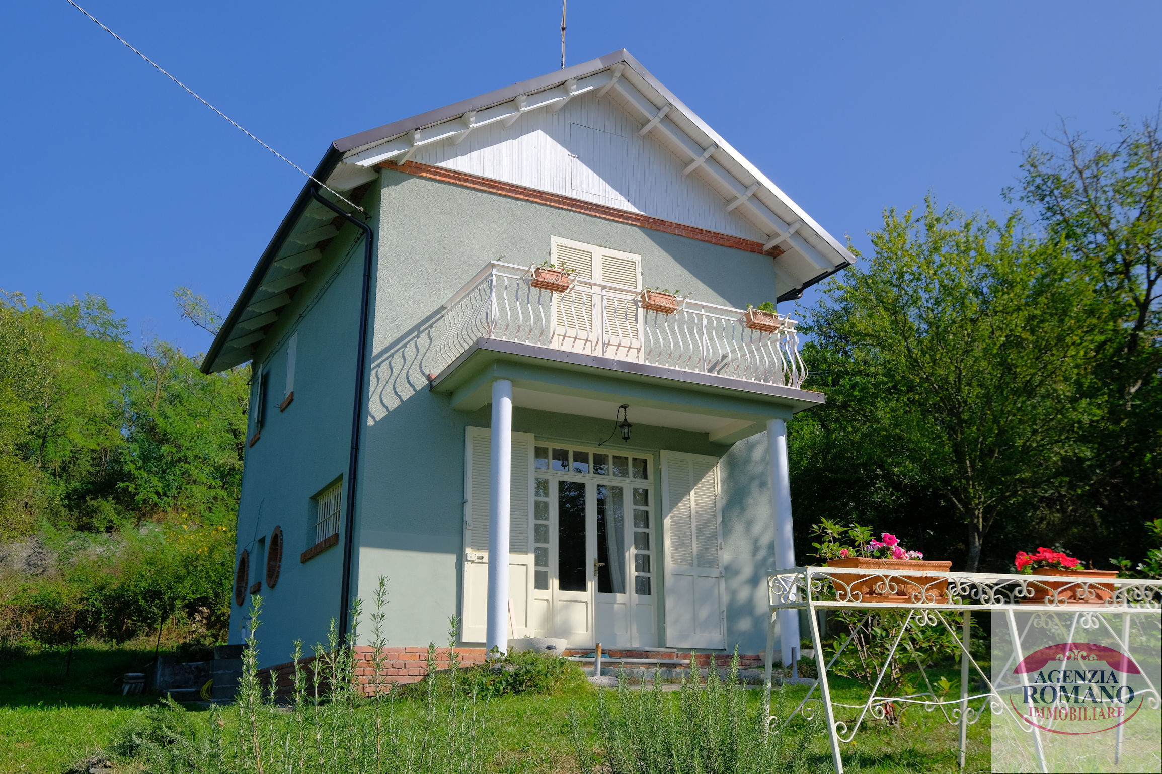 Casa indipendente con giardino in sp210 237, Ponzone