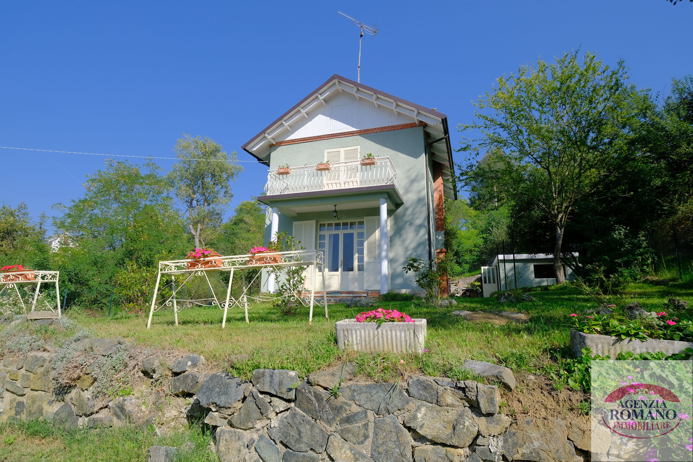 Casa indipendente con giardino in sp210 237, Ponzone