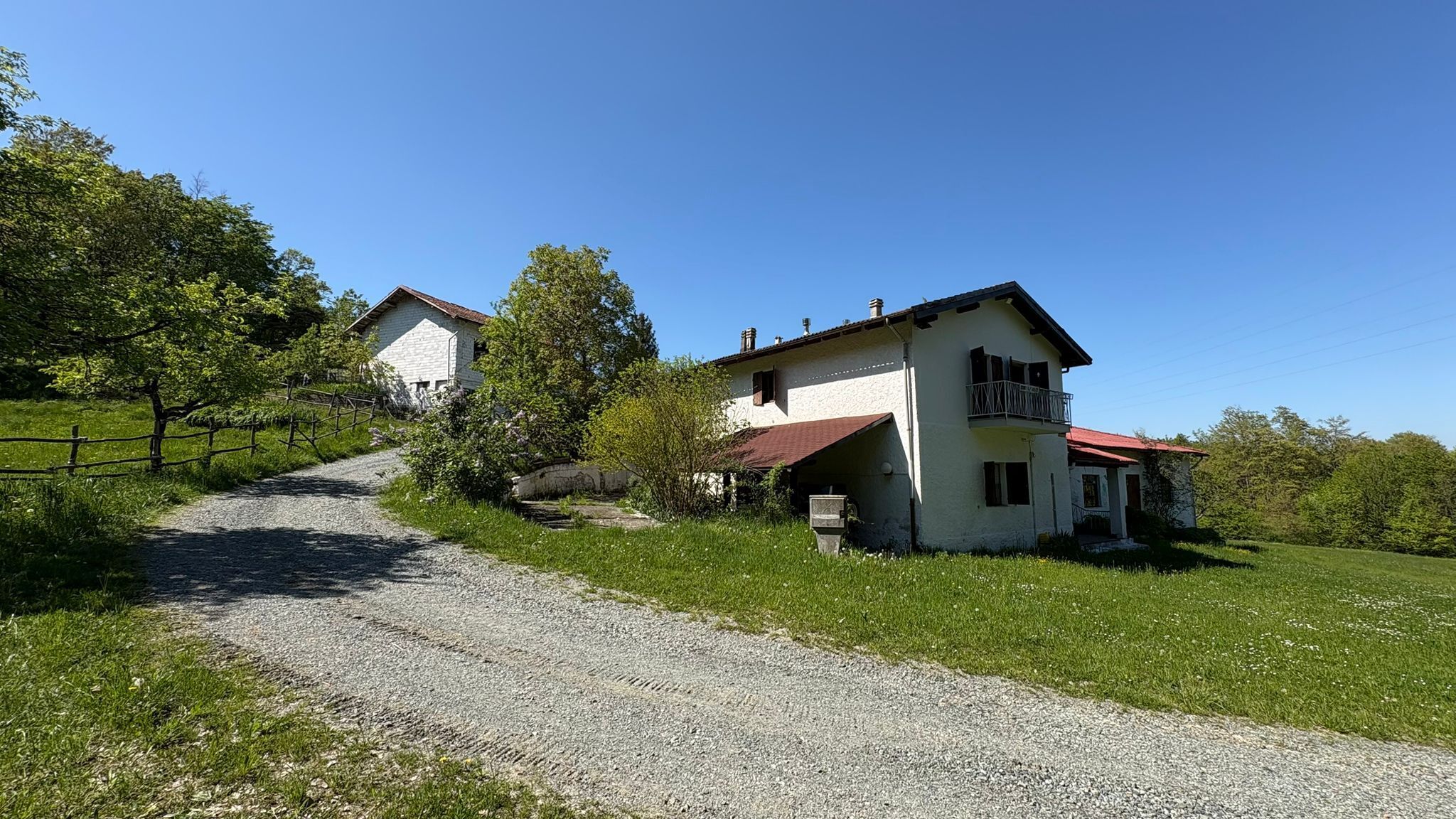 Casa indipendente con giardino in via avera 2, Mioglia