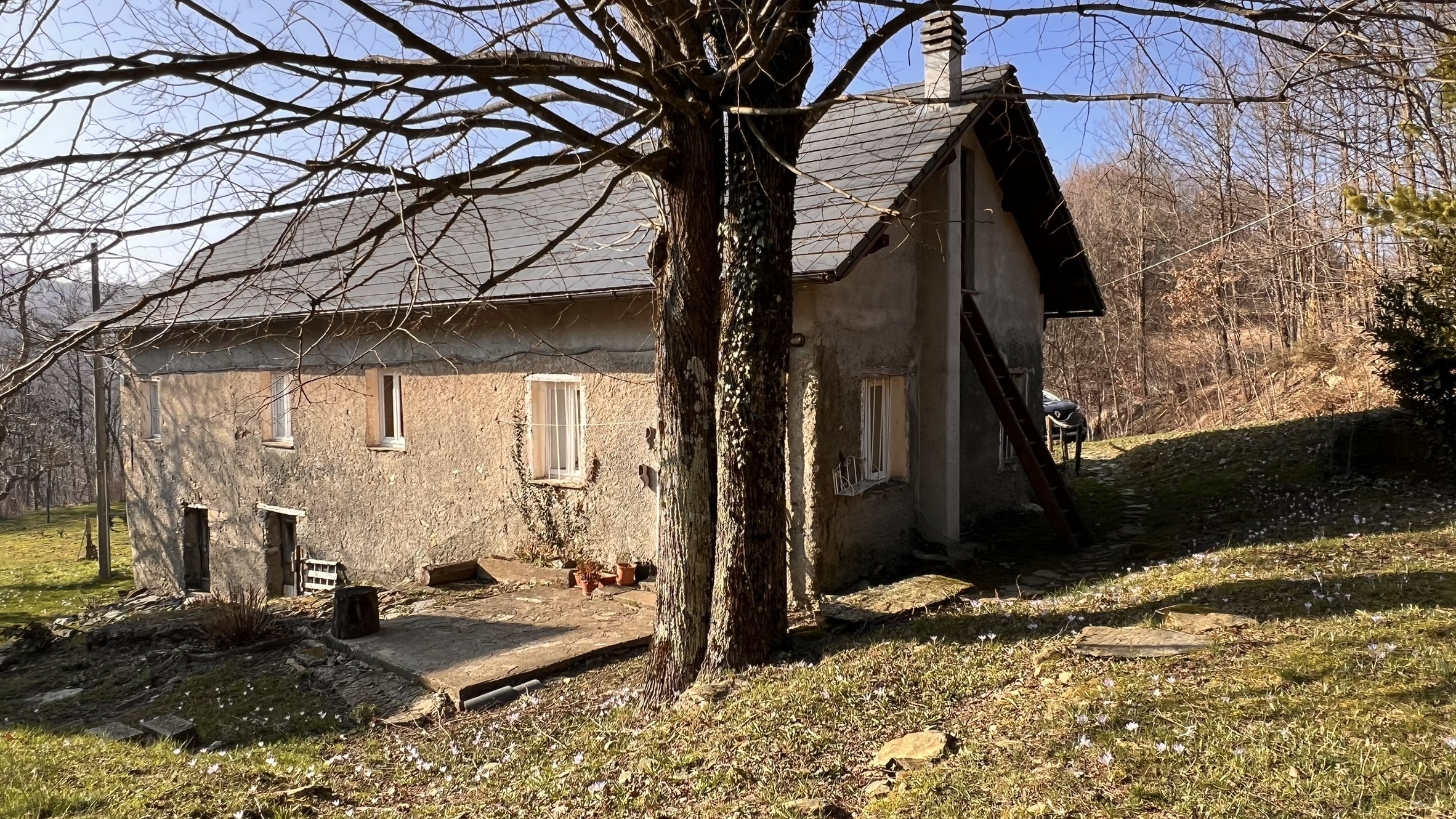 Rustico con giardino in localit� dano 3, Sassello