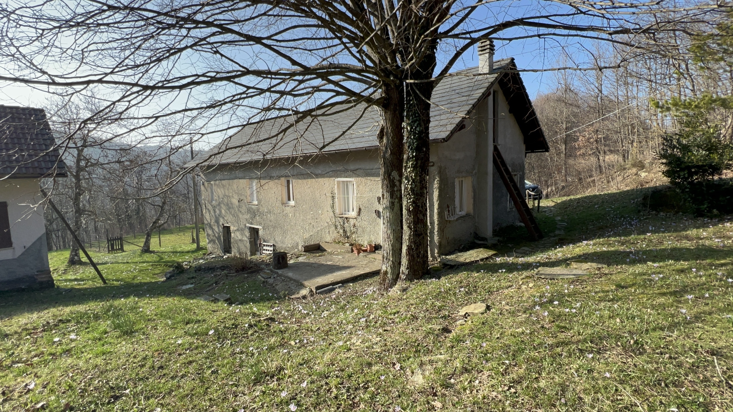 Rustico con giardino in localit� dano 3, Sassello