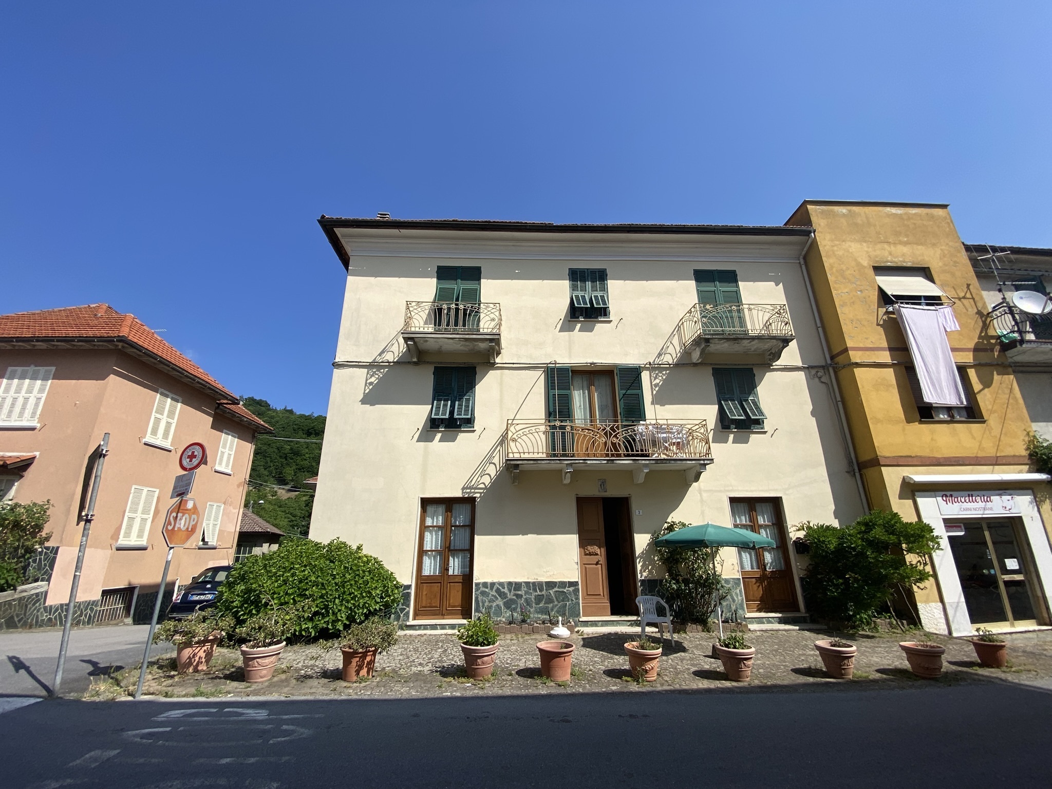 Stabile/Palazzo da ristrutturare in via stefano ramorino 3, Urbe