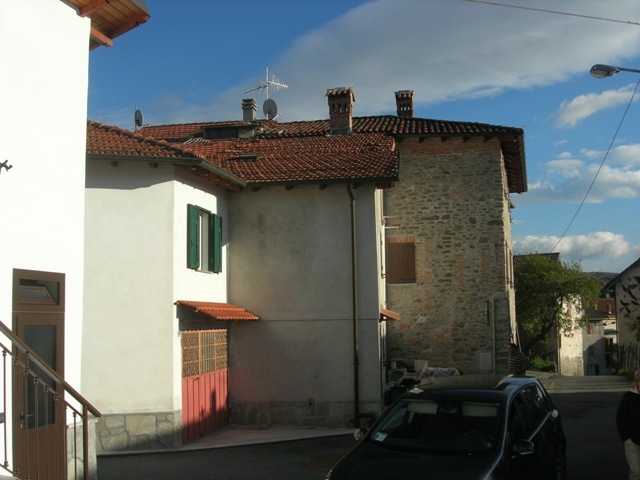 Casa indipendente in vendita a Mioglia
