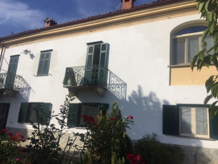 Casa indipendente con giardino a Acqui Terme
