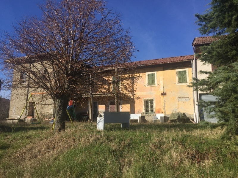 Casa indipendente da ristrutturare a Mioglia