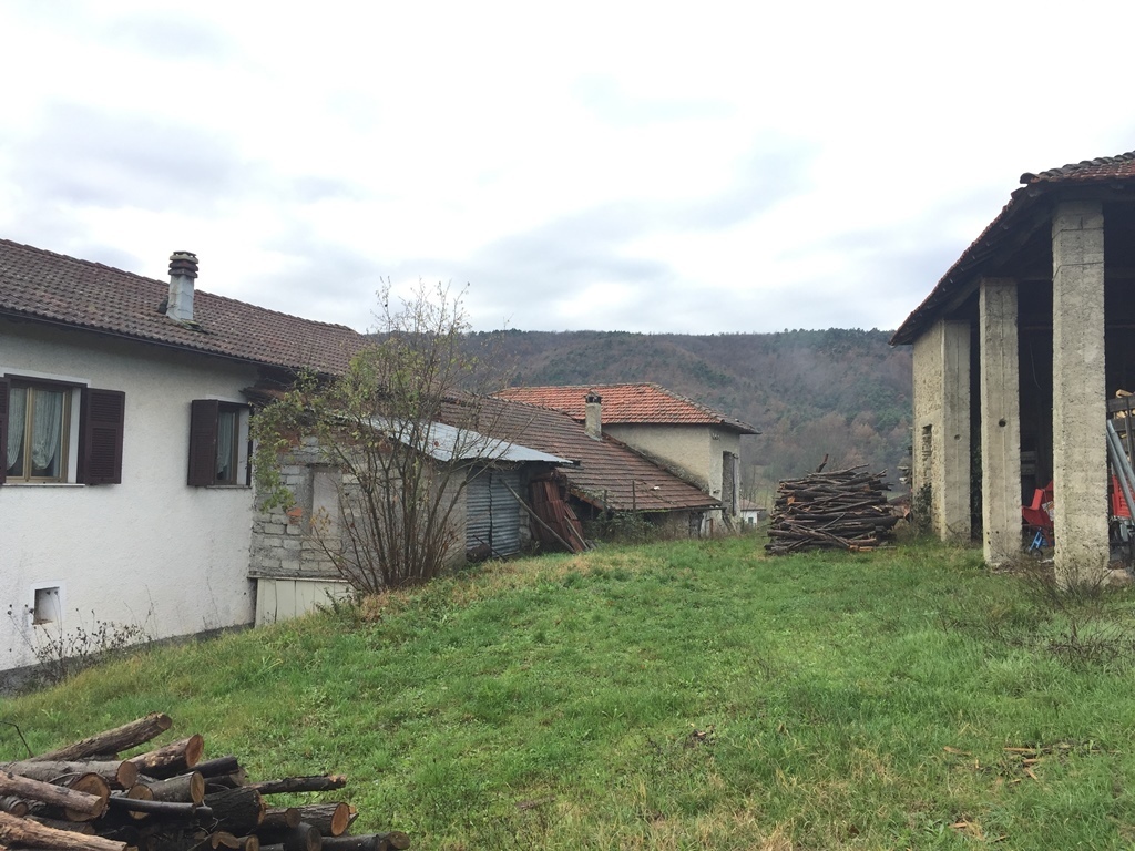 Casa indipendente da ristrutturare a Mioglia