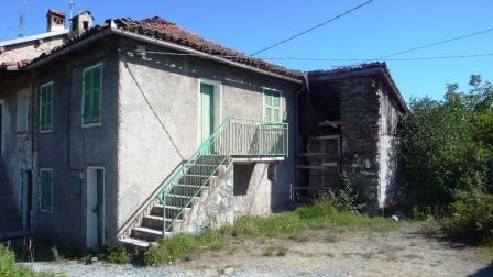 Casa indipendente con giardino a Mioglia
