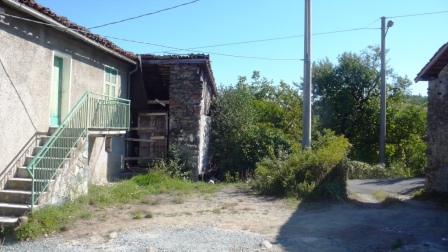 Casa indipendente con giardino a Mioglia