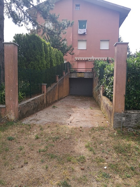 Box/Garage 40mq in vendita a Pontinvrea