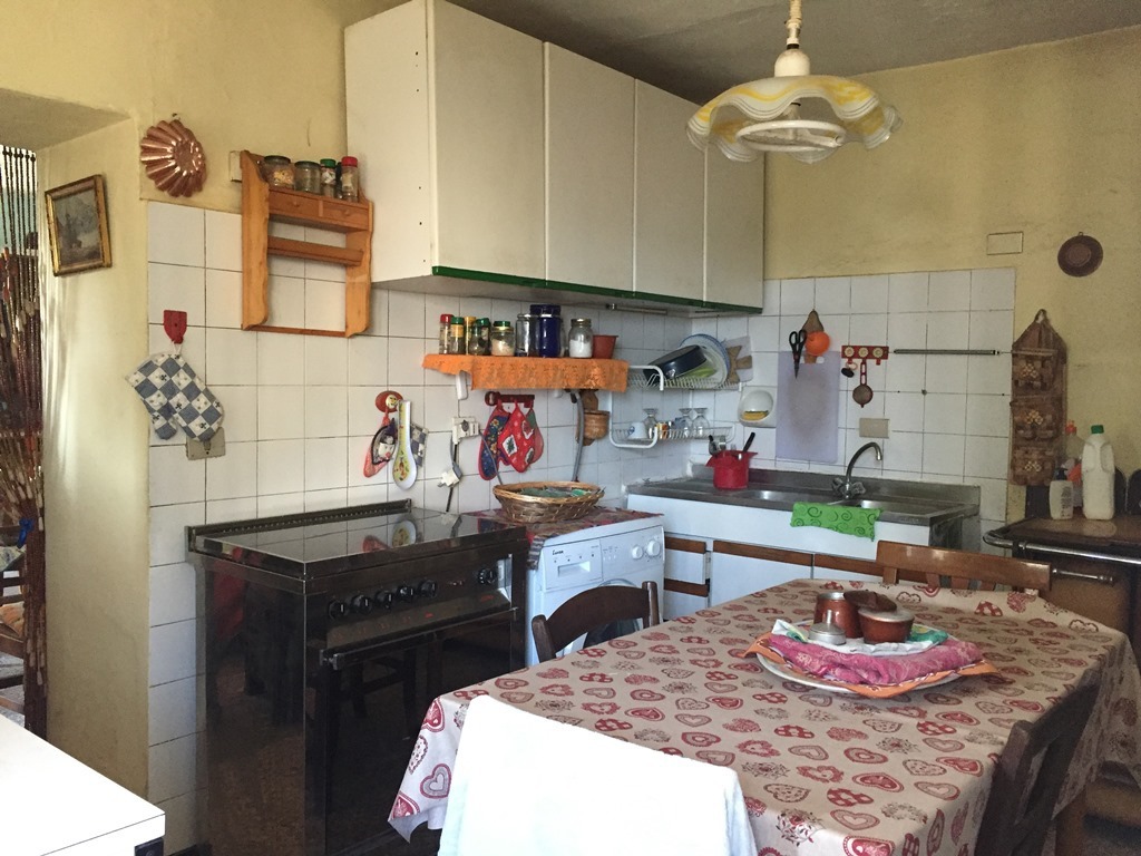 Casa indipendente da ristrutturare a Spigno Monferrato