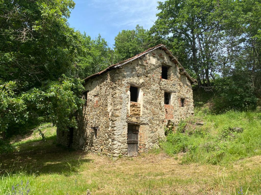 Rustico da ristrutturare a Giusvalla