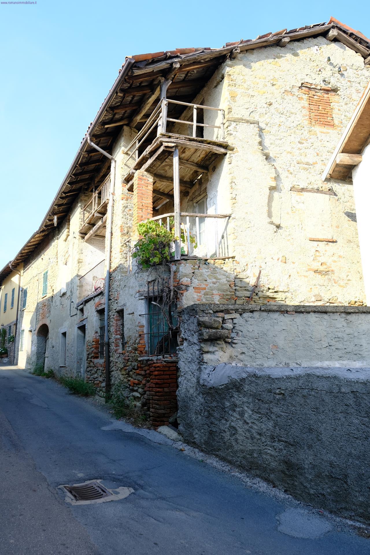 Casa indipendente da ristrutturare in via roma 24, Mioglia