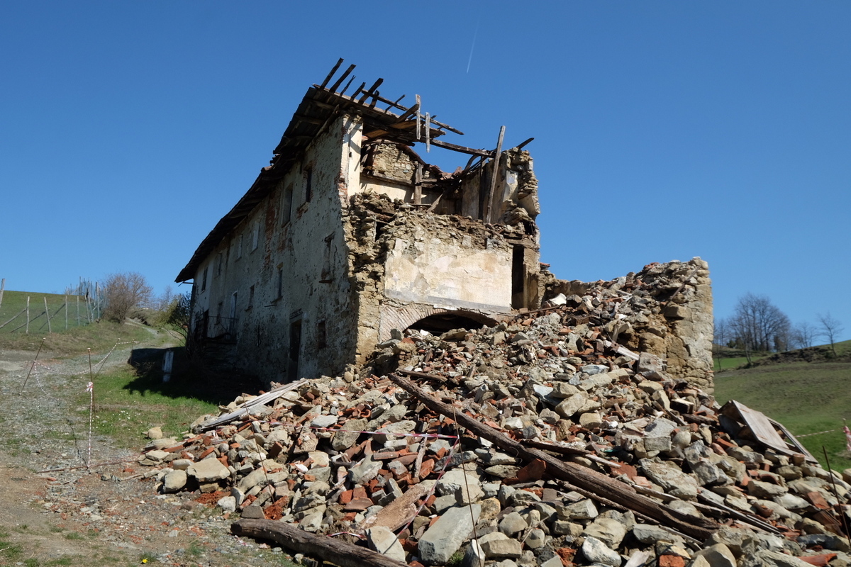 Casa indipendente in vendita in sbernera, Mioglia