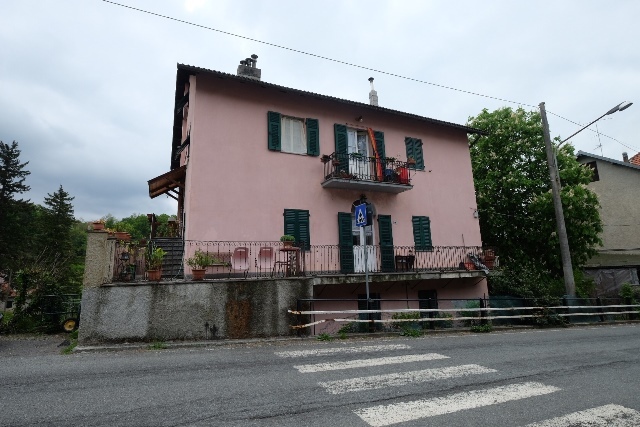 Trilocale in vendita a Tiglieto