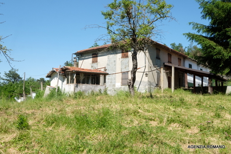 Casa indipendente con giardino a Pareto