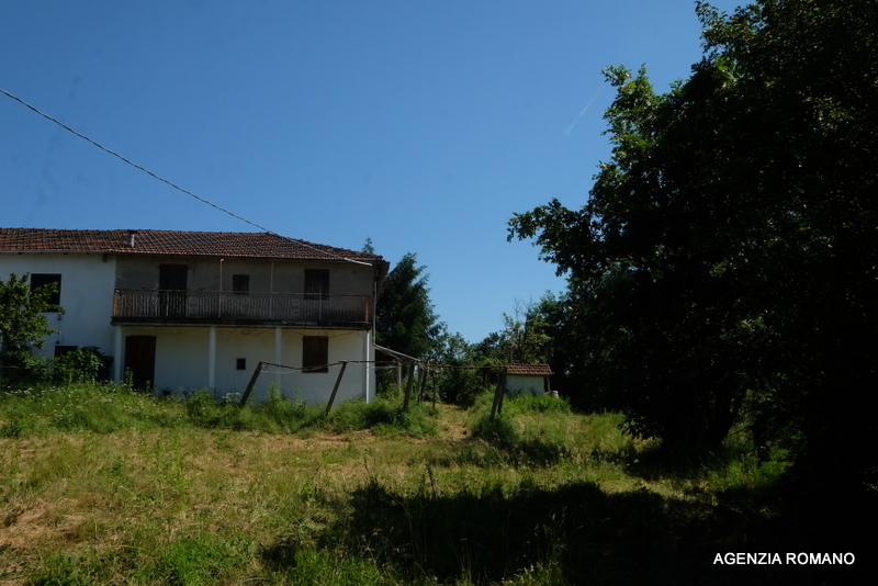 Casa indipendente con giardino a Pareto