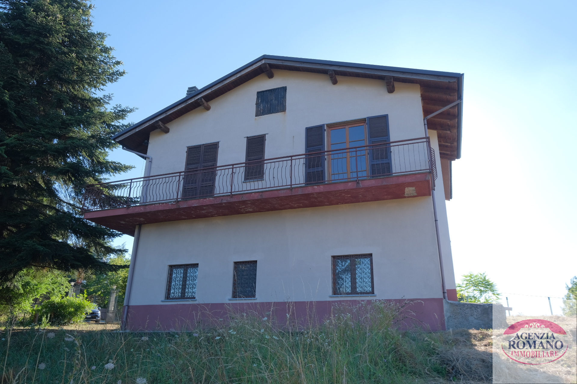 Villa con terrazzi a Ponzone