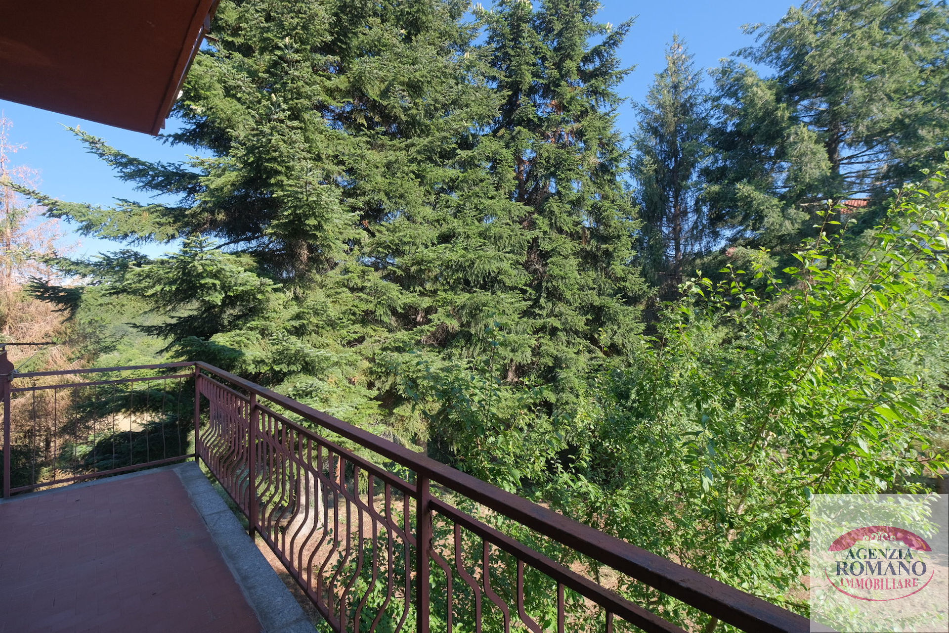 Villa con terrazzi a Ponzone