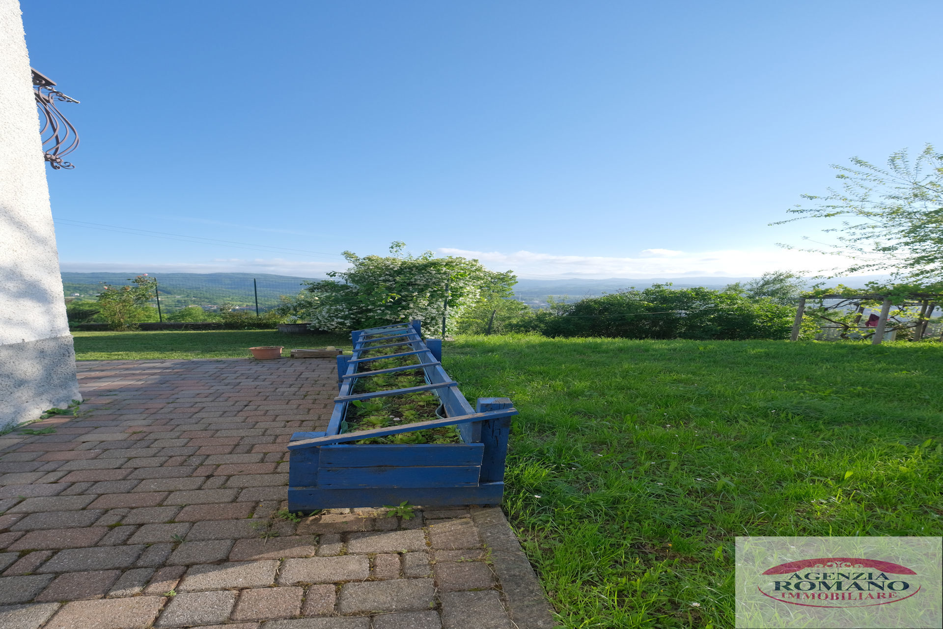 Villa con giardino a Dego