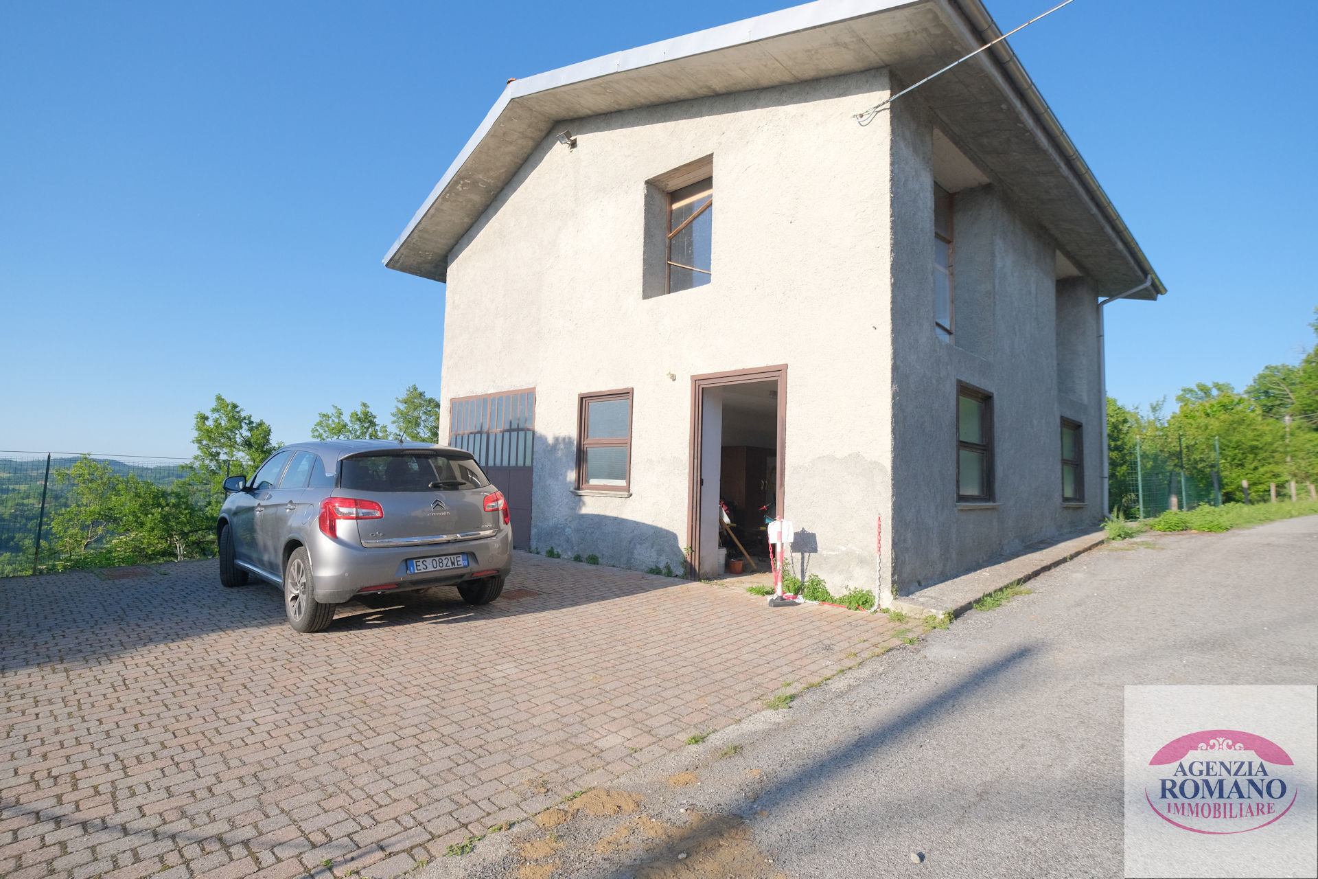 Villa con giardino a Dego
