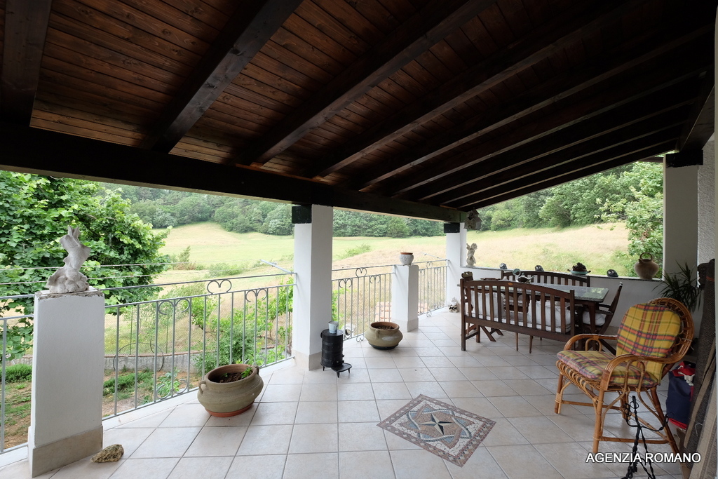 Casa indipendente con giardino a Pontinvrea
