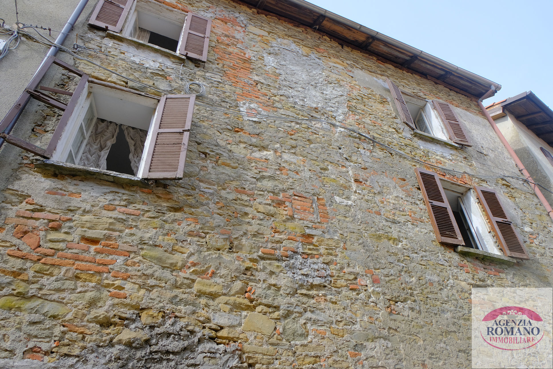 Casa indipendente con giardino a Ponzone