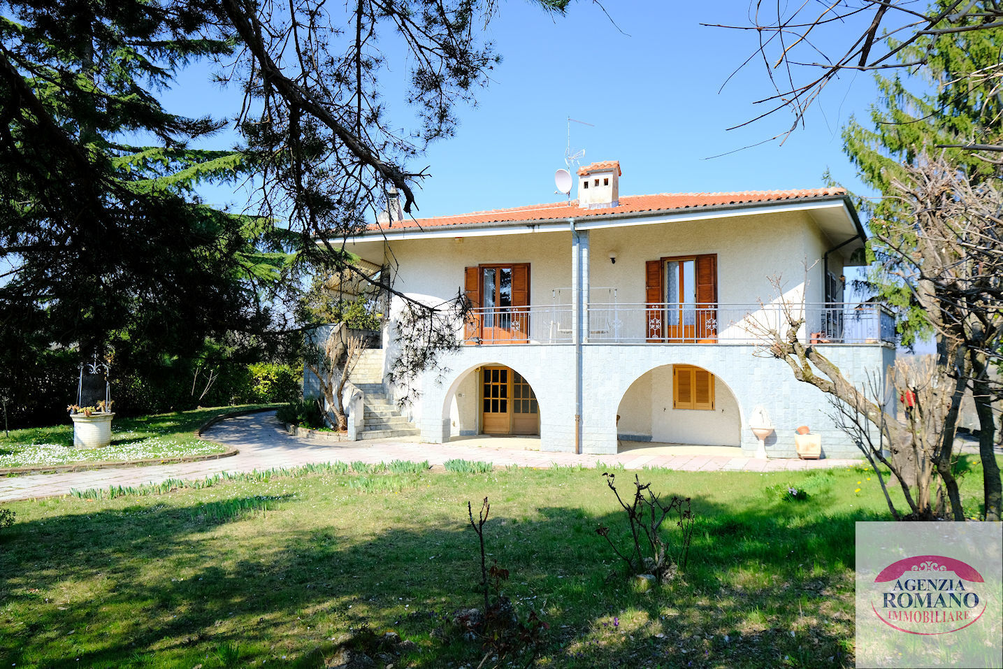 Villa con giardino a Cassine