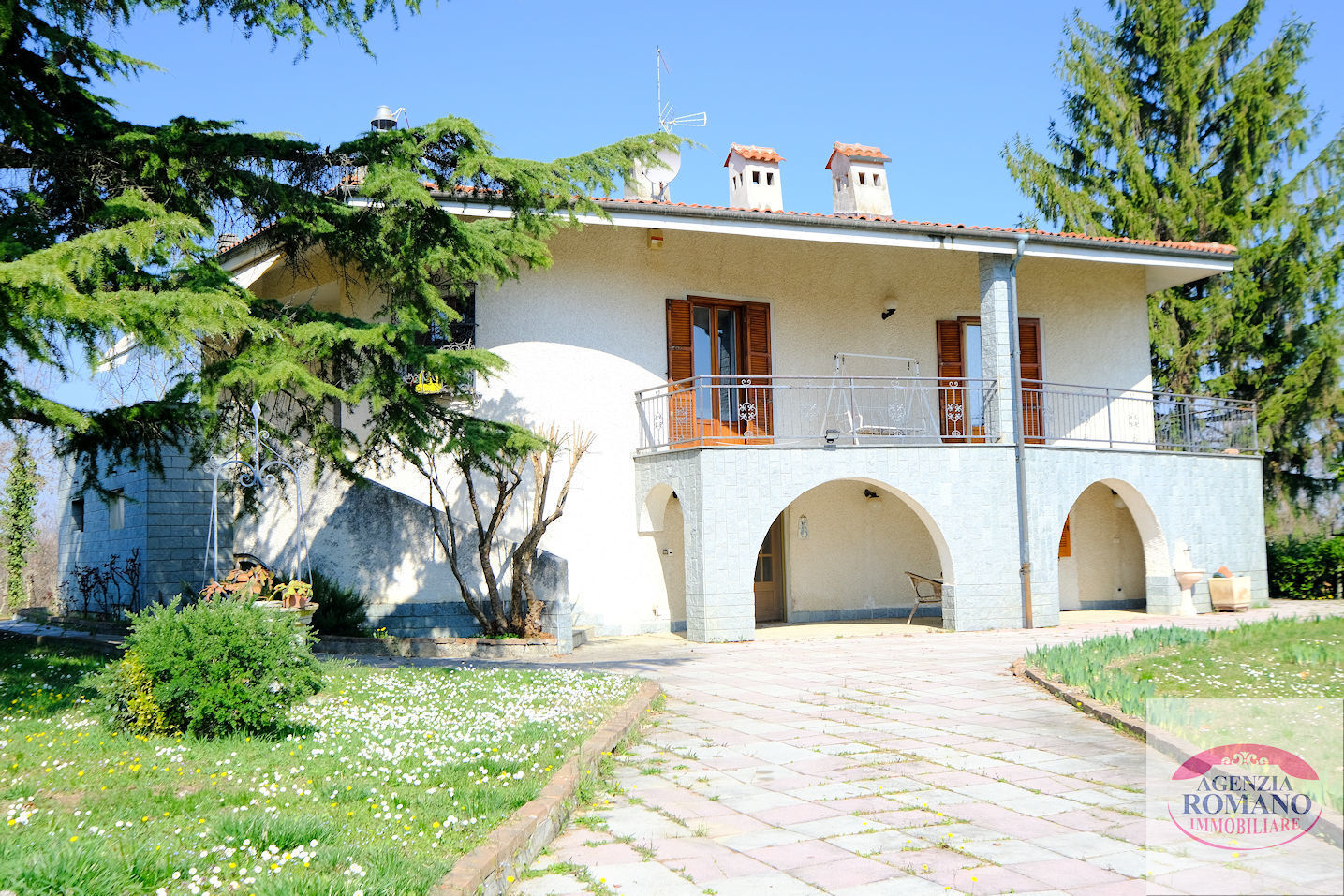 Villa con giardino a Cassine