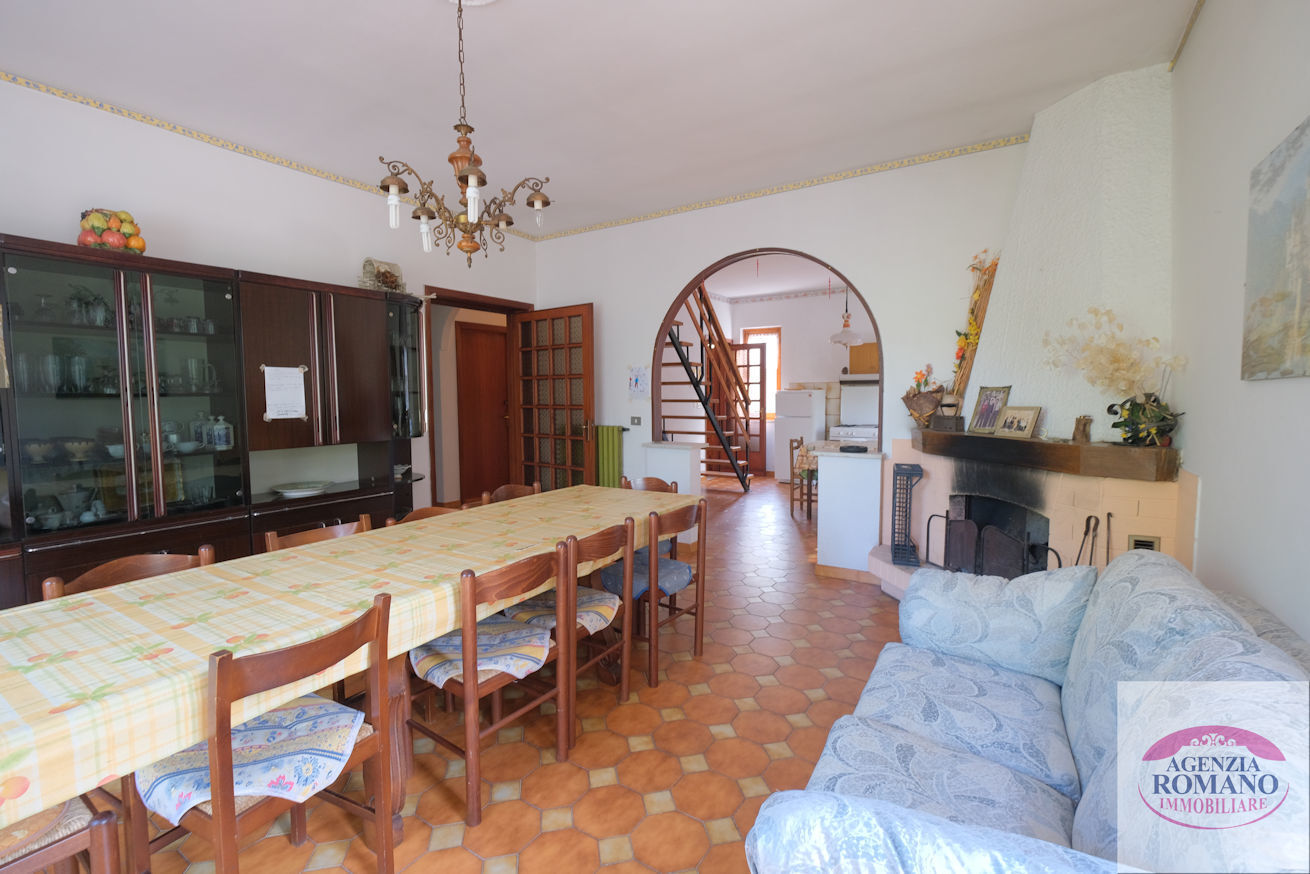 Casa indipendente con giardino a Pontinvrea