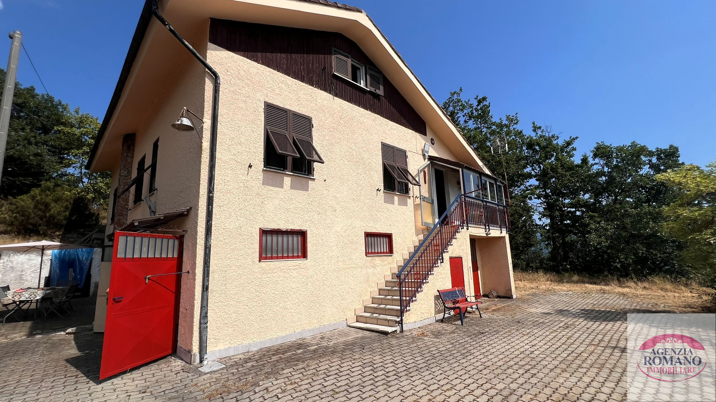 Villa con giardino in strada coda 248, Ponzone