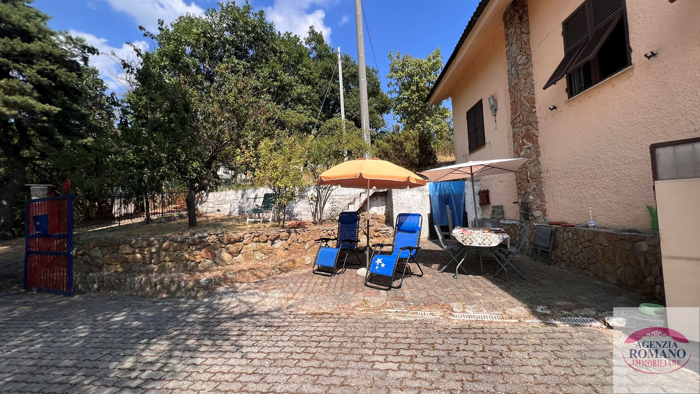 Villa con giardino in strada coda 248, Ponzone