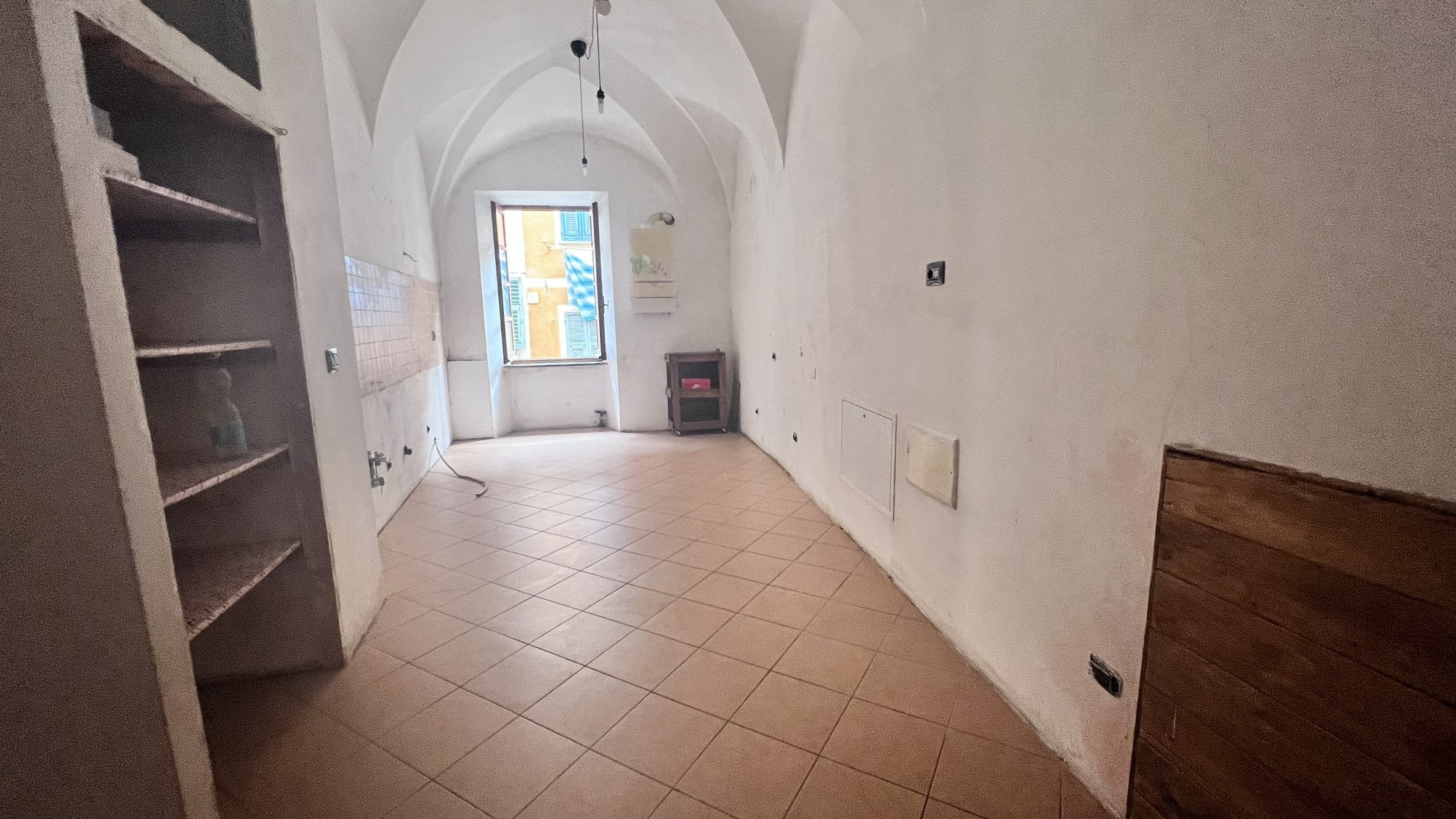 Quadrilocale da ristrutturare in via forni 13, Sassello