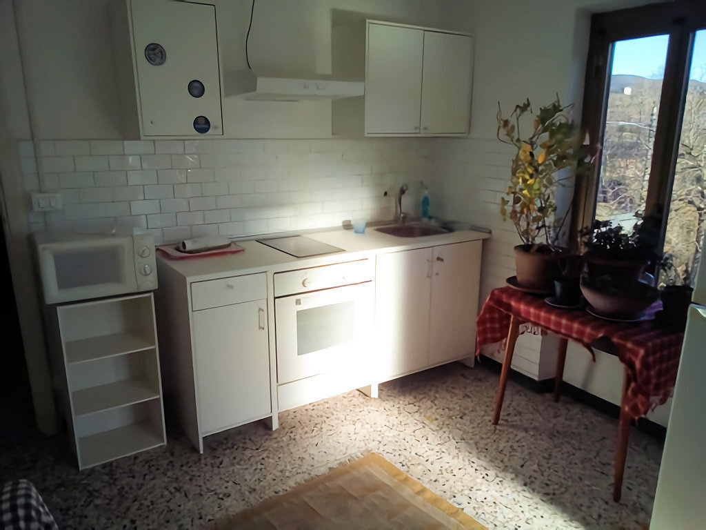 Rustico con giardino in via battaglia 13, Mioglia