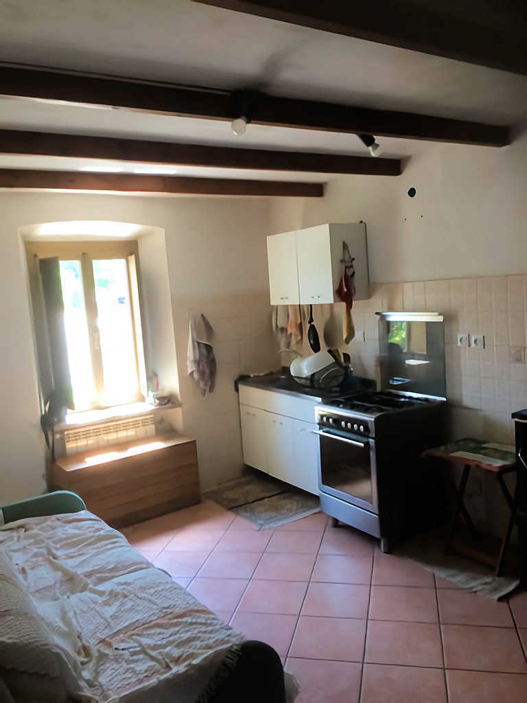 Rustico con giardino in via battaglia 13, Mioglia