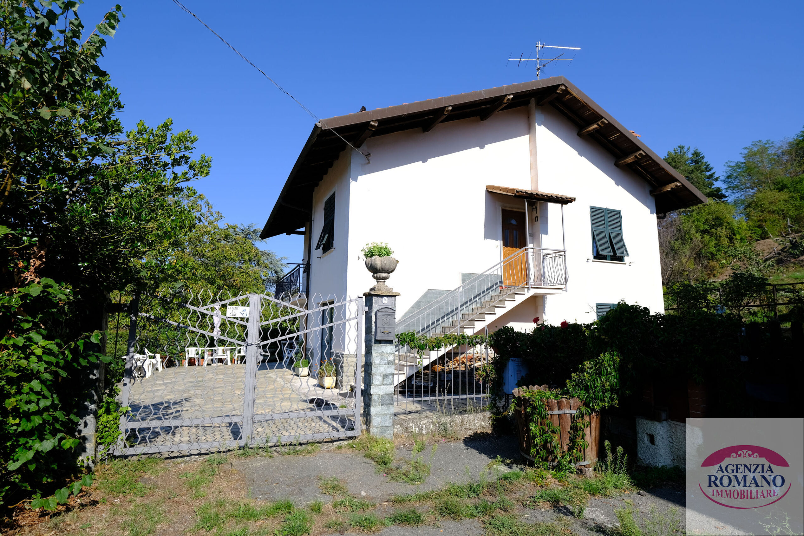 Casa indipendente con giardino in via demetrio dabove 24, Sassello