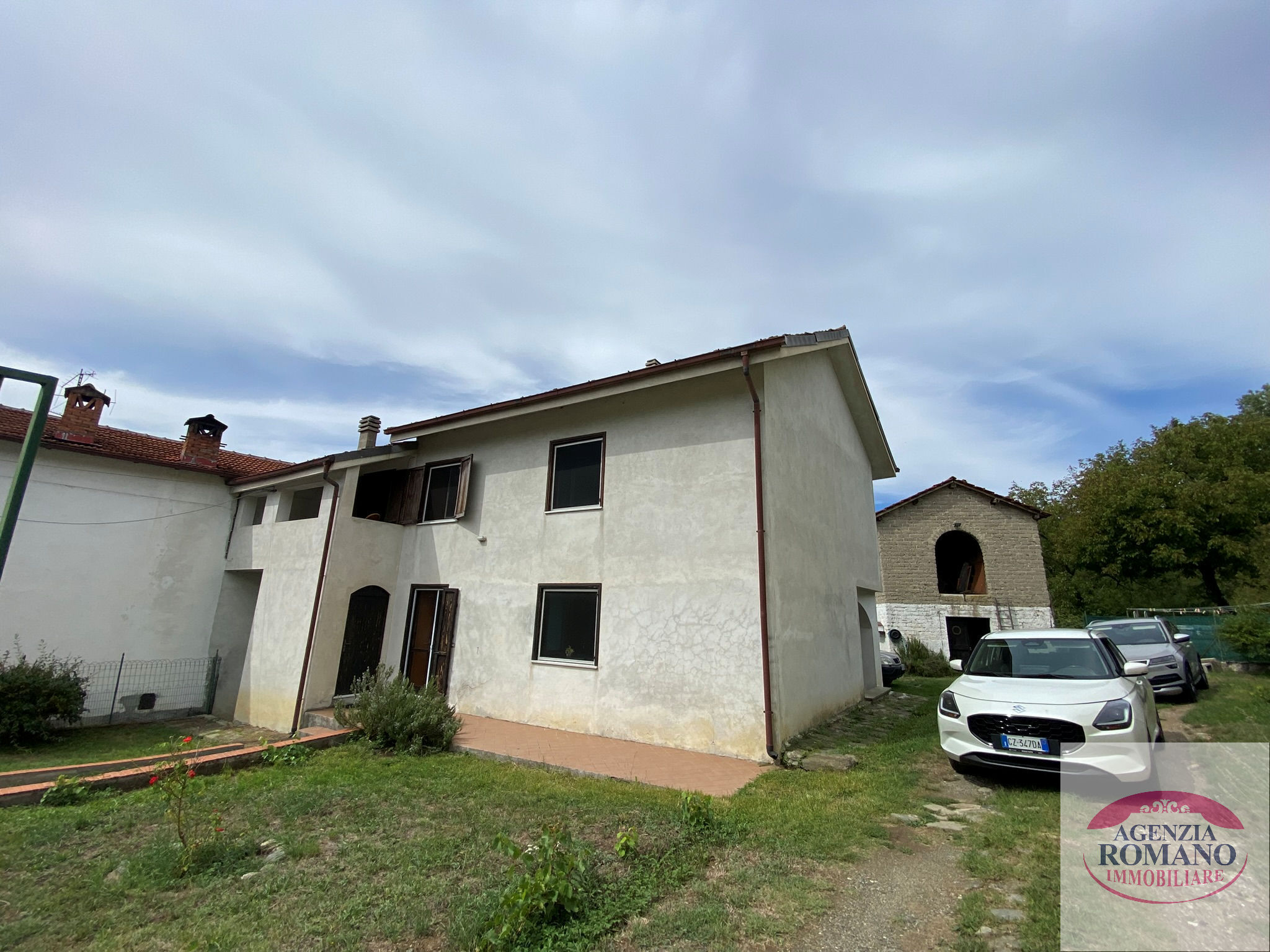 Casa indipendente con giardino in localit� piano 34, Dego