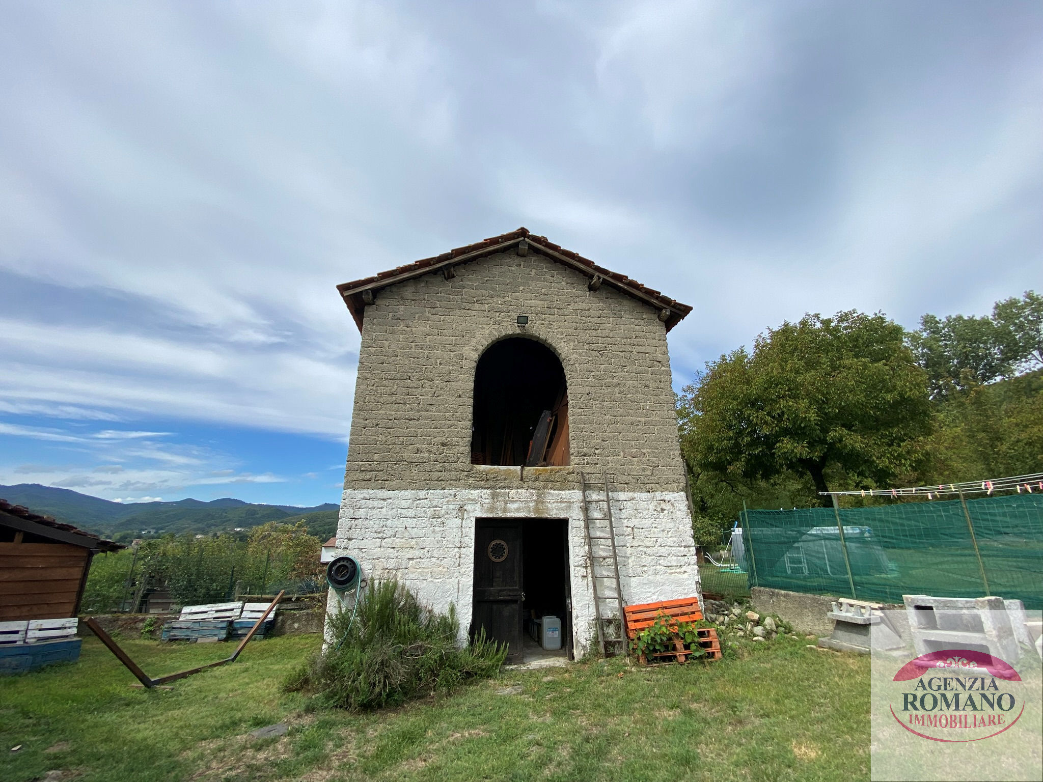 Casa indipendente con giardino in localit� piano 34, Dego