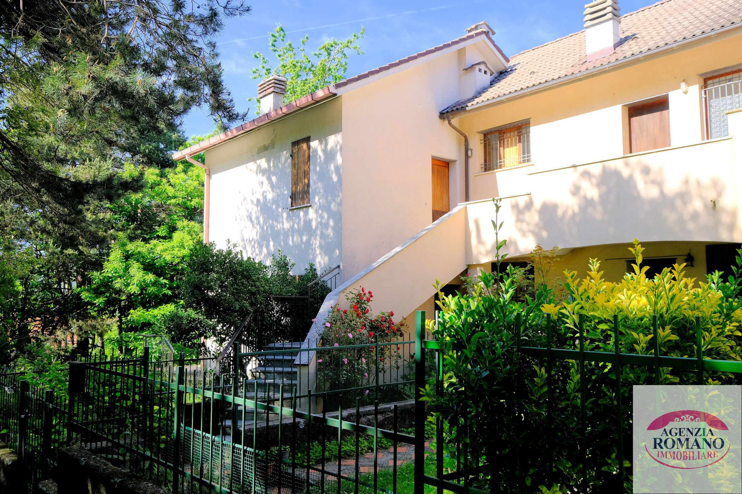 Trilocale con giardino in localita' molana 27, Sassello