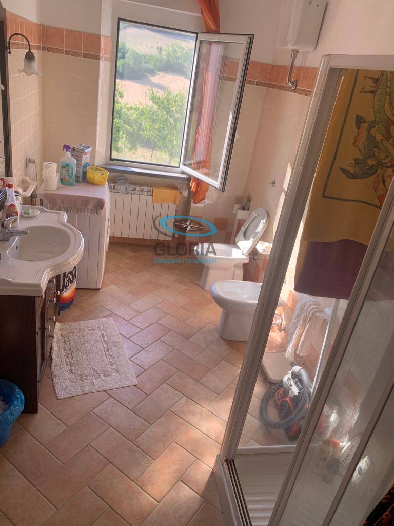 Casa singola in vendita a Cerreto d'Esi