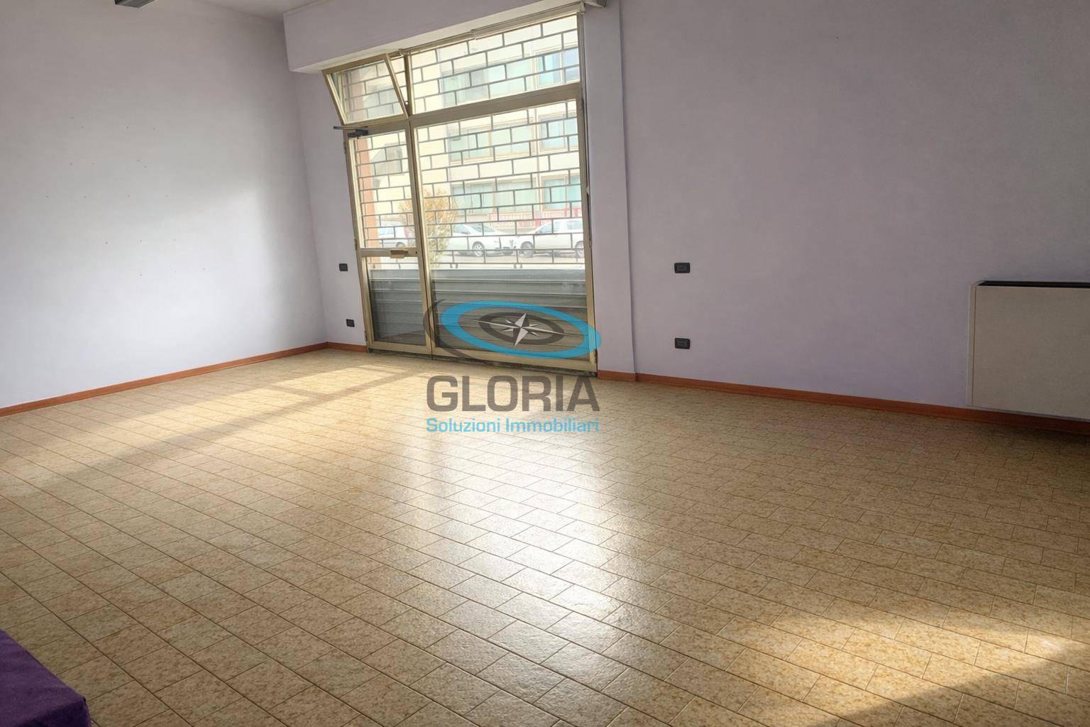 Locale commerciale in vendita a Fabriano