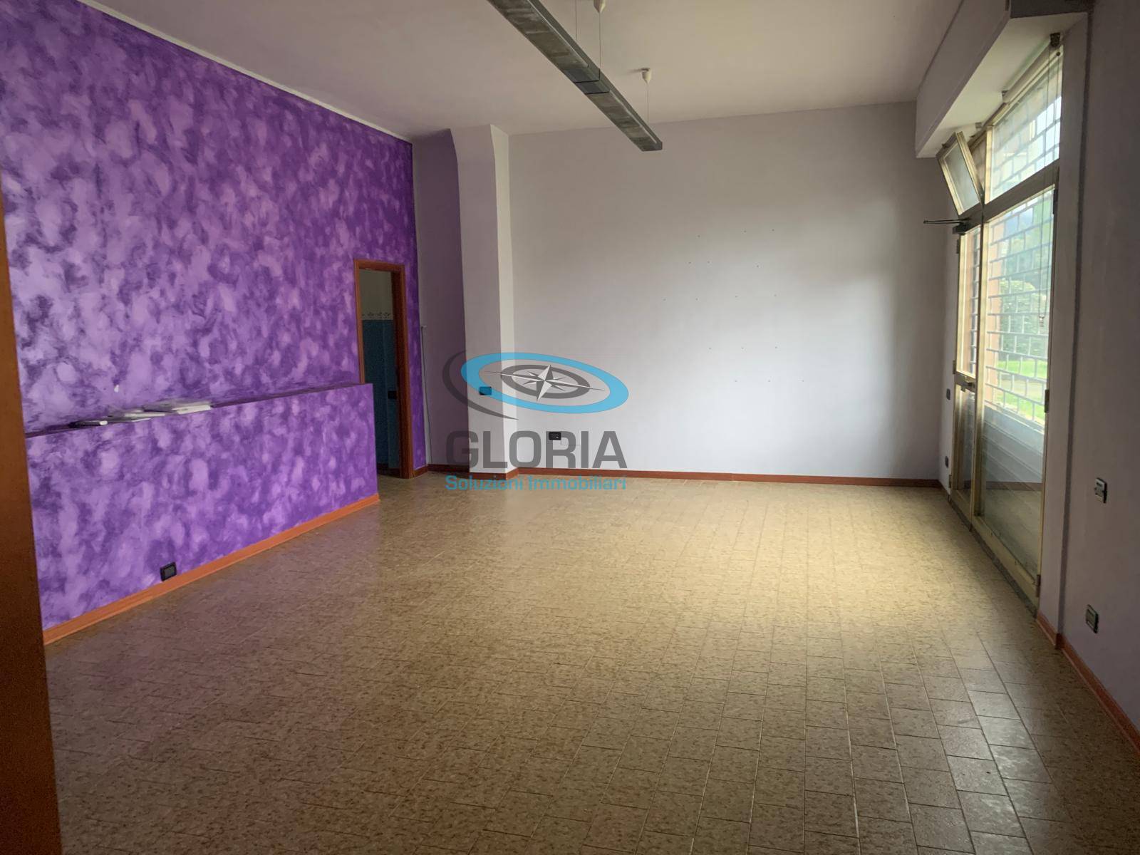 Locale commerciale in vendita a Fabriano