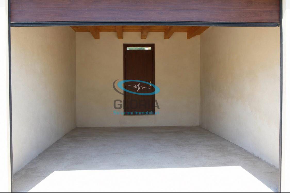 Casa Indipendente in vendita a Fabriano