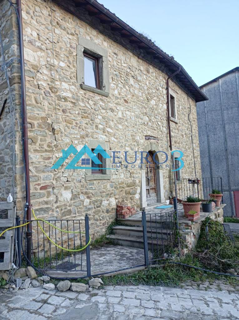 Casa indipendente ristrutturata, Arquata del Tronto pretare