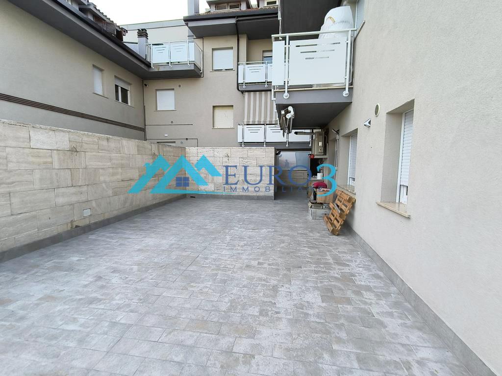 Appartamento con terrazzo in via emidio luzi, Ascoli Piceno