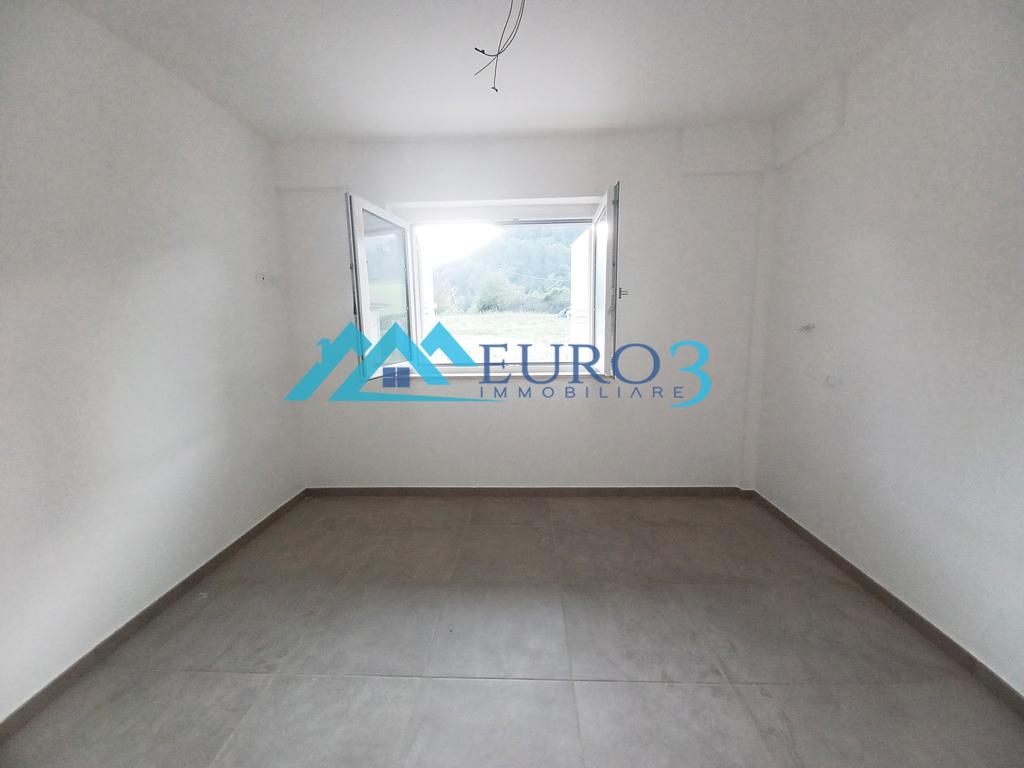 Appartamento in affitto in via giacomo leopardi, Roccafluvione