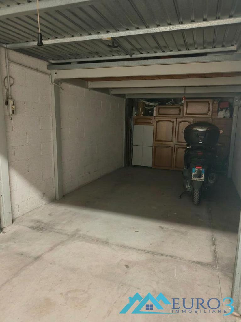 Box/Garage 20mq in vendita in via erasmo mari 69 a, Ascoli Piceno