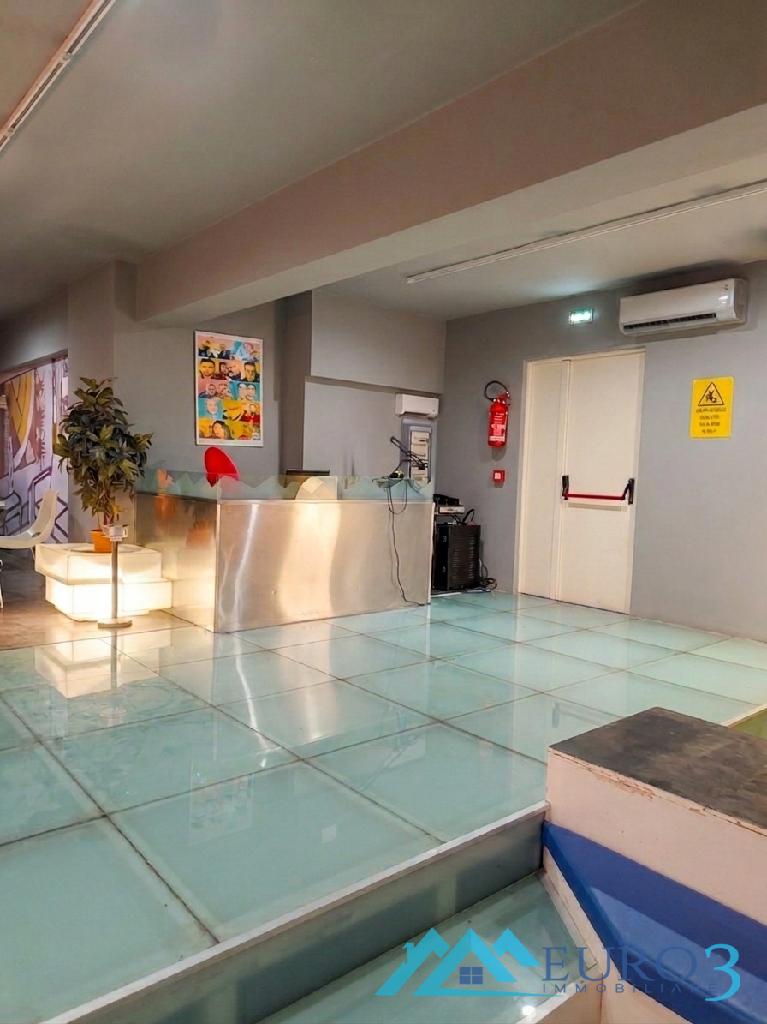 Locale commerciale in vendita, Ascoli Piceno centro
