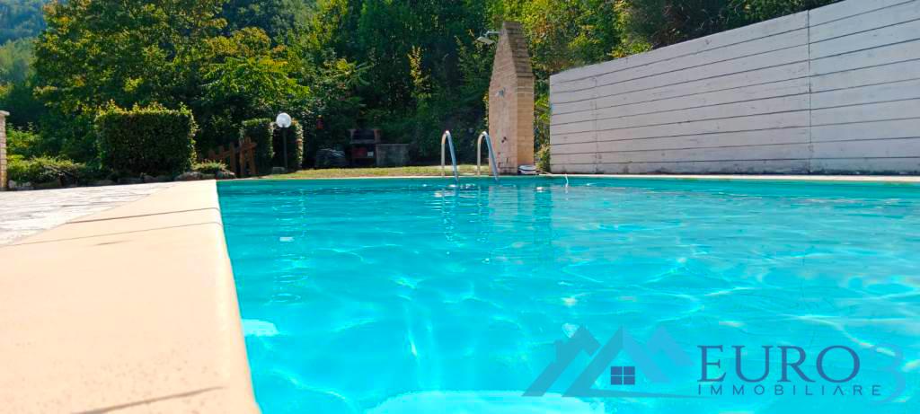 Rustico con giardino in frazione castel trosino n. 9, Ascoli Piceno